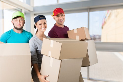 Efficient packing materials and labelled boxes for Friernbarnet moving services