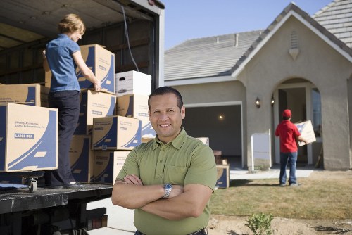 Customer raising a complaint in a storage service setting