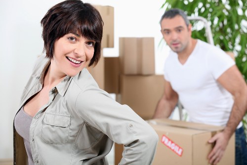 Local Friernbarnet storage facility offering temporary unit options